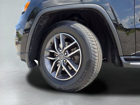 Used 2020 Jeep Grand Cherokee Laredo w/ Quick Order Package 2BN North AWD/4WD image 42