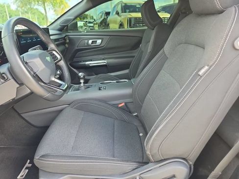 Used 2025 Ford Mustang GT RWD image 12