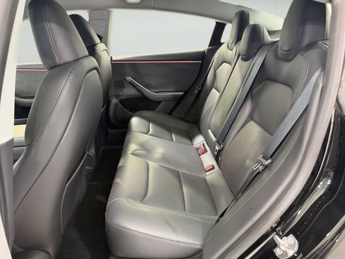 Used 2025 Tesla Model 3 Long Range RWD image 10