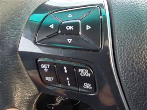 Used 2016 Ford Explorer Platinum image 12