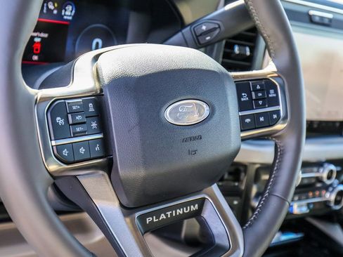 Used 2025 Ford F350 Platinum w/ Platinum Plus Package image 34