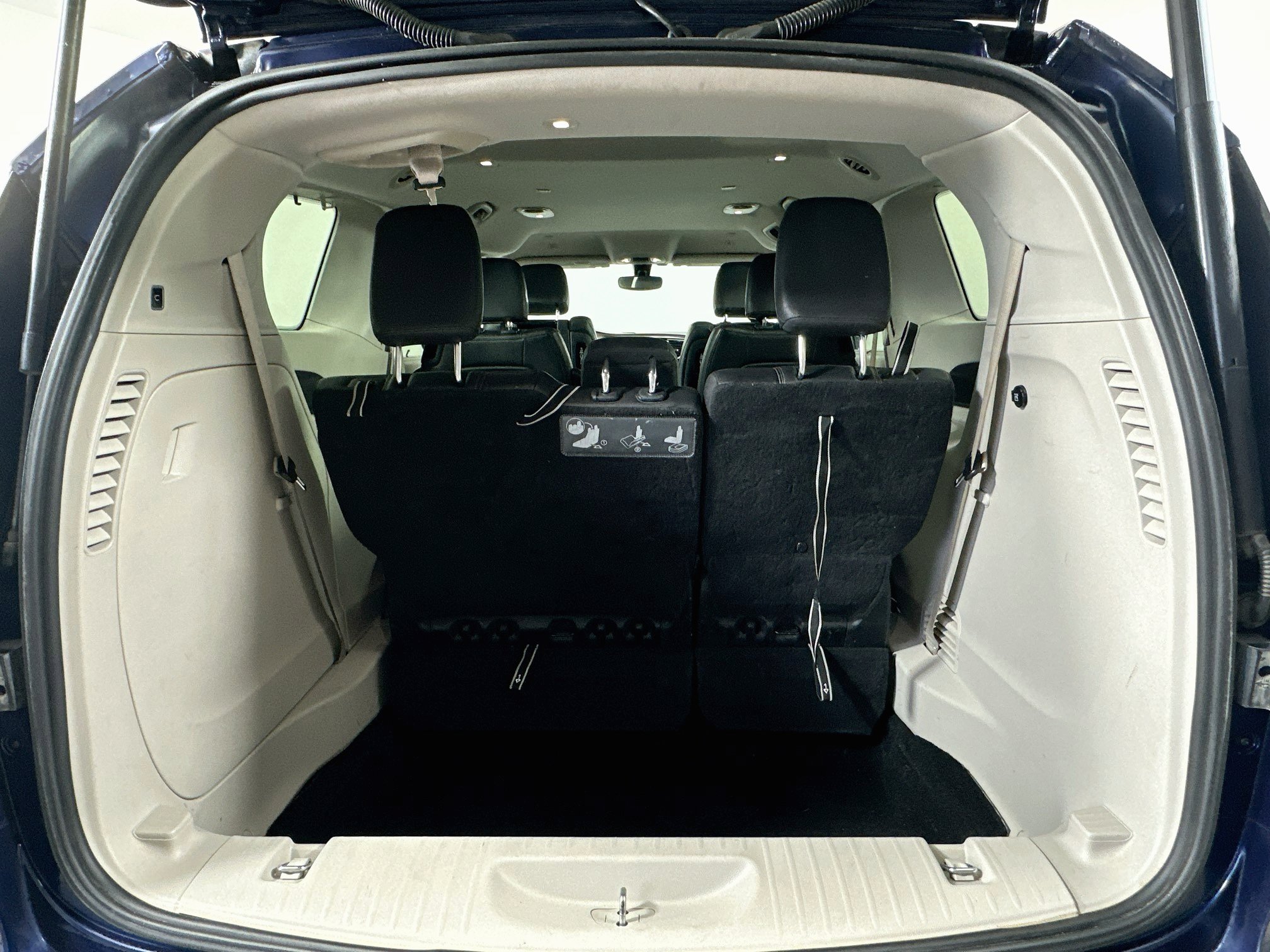 Used 2018 Chrysler Pacifica Touring-L Plus FWD image 26