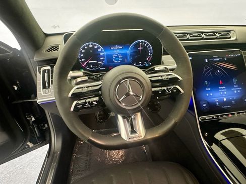 Used 2025 Mercedes-Benz S 63 AMG S image 11