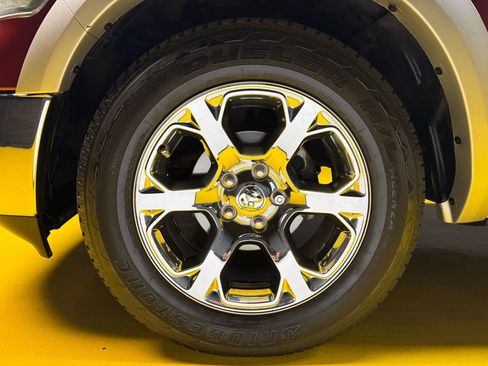 Used 2014 RAM 1500 Laramie image 10