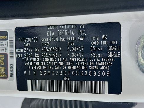 Used 2025 Kia Sportage LX image 12