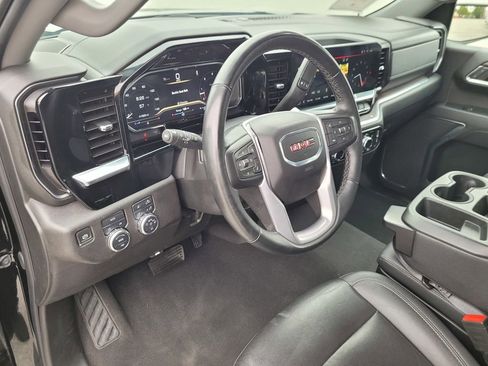 Used 2024 GMC Sierra 1500 SLT image 14