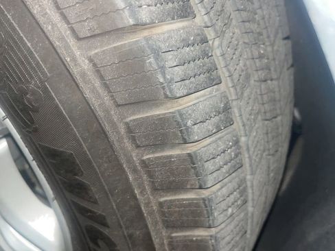 Used 2020 Ford Explorer 2WD image 3