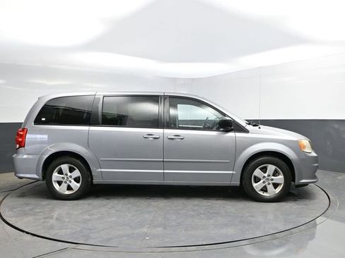 Used 2013 Dodge Grand Caravan SE FWD image 11