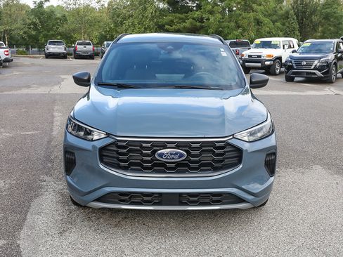 Used 2023 Ford Escape ST-Line w/ Tech Pack #1 AWD/4WD image 10