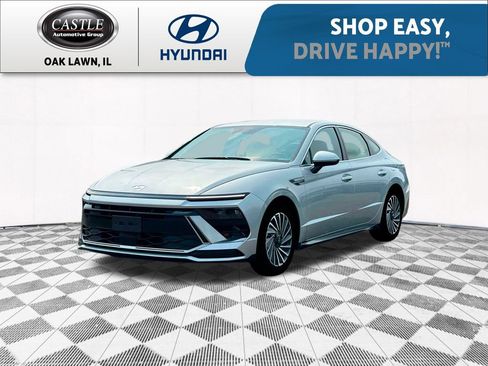 Used 2025 Hyundai Sonata SEL FWD image 1