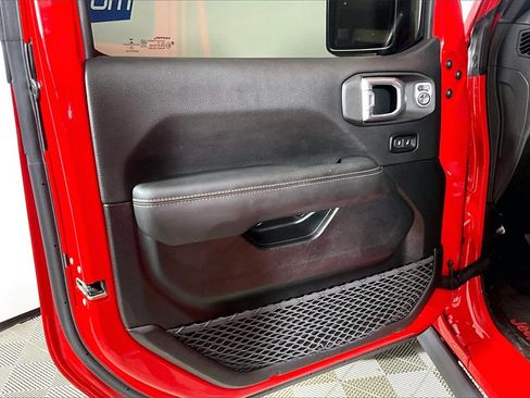 Used 2023 Jeep Wrangler Unlimited Rubicon 392 w/ Xtreme Recon 35" Tire Package image 19