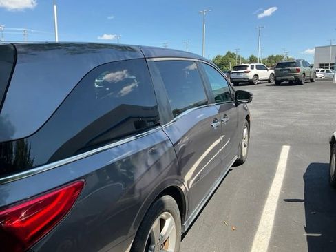 Used 2019 Honda Odyssey EX image 6