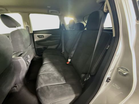 Used 2023 Nissan Murano S image 25