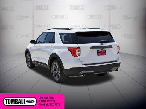 Certified 2023 Ford Explorer XLT w/ Equipment Group 202A RWD image 5