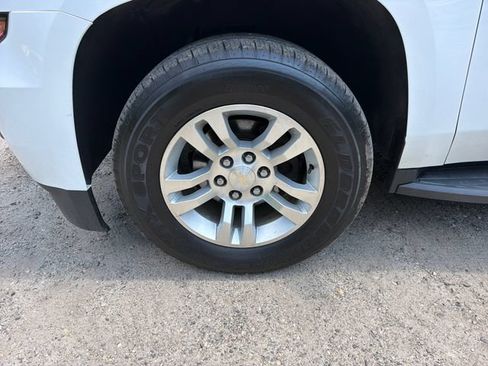 Used 2017 Chevrolet Tahoe LS AWD/4WD image 29