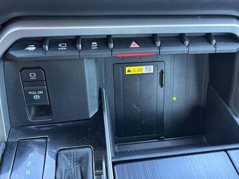 Used 2023 Toyota Tundra Platinum image 21