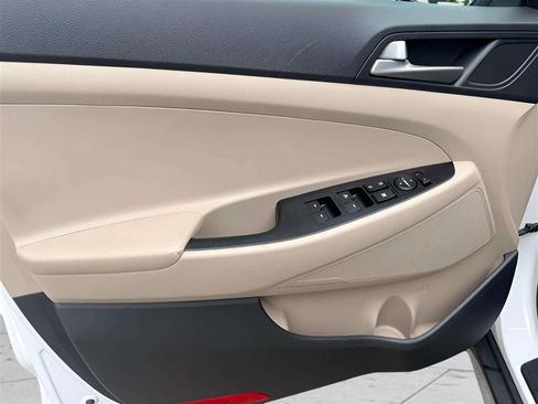 Used 2018 Hyundai Tucson Sport FWD image 8
