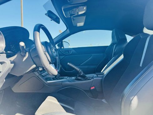 Used 2022 Toyota GR86 Premium w/ ALL Weather Mat Package (TMS) image 24