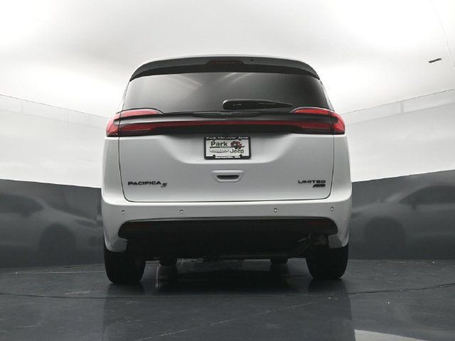 Used 2026 Chrysler Pacifica Limited w/ S Appearance Package AWD/4WD image 23