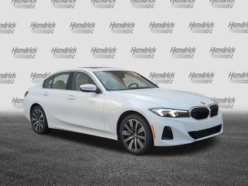 Used 2026 BMW 330i Sedan w/ Premium Package RWD image 2