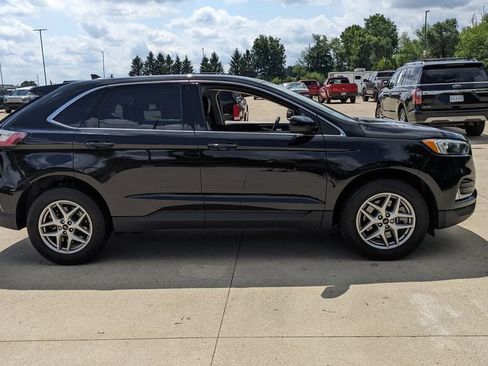 Used 2023 Ford Edge SEL w/ Convenience Package AWD/4WD image 2