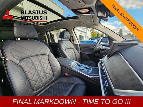 Used 2023 BMW X7 xDrive40i w/ Premium Package image 13