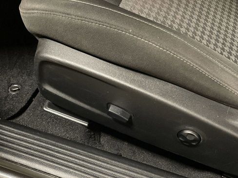 Used 2020 Dodge Challenger SXT w/ Blacktop Package image 14