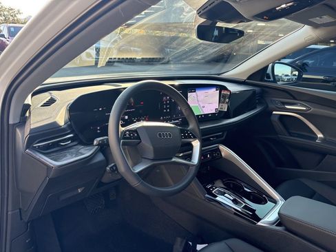 New 2025 Audi Q5 Premium image 10