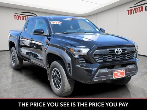 Used 2024 Toyota Tacoma TRD Off-Road AWD/4WD image 7