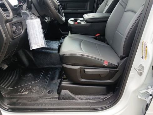 New 2026 RAM 4500 Tradesman w/ Chrome Appearance Group AWD/4WD image 32