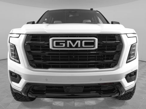Used 2025 GMC Yukon XL Elevation AWD/4WD image 2
