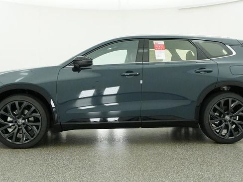 New 2026 Toyota Crown Signia image 19