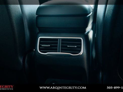 Used 2021 Hyundai Santa Fe SEL image 39