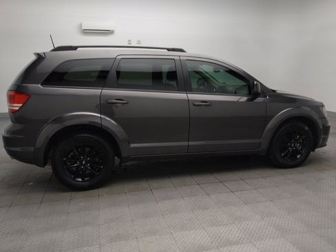 Used 2020 Dodge Journey SE w/ SE Popular Equipment Group FWD image 10
