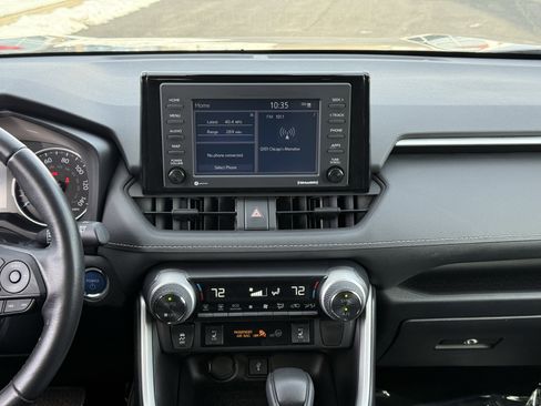 Used 2022 Toyota RAV4 XLE image 3