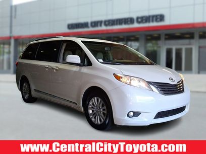 Used 2017 Toyota Sienna XLE