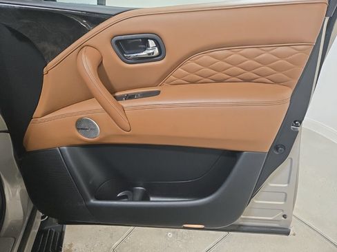 Used 2023 INFINITI QX80 Sensory w/ Cargo Package AWD/4WD image 23