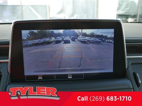Used 2021 Chevrolet Suburban Z71 AWD/4WD image 61