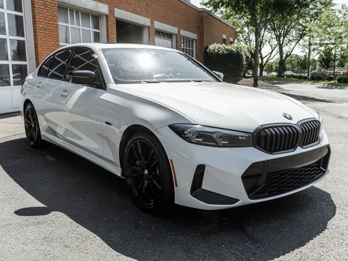 Used 2023 BMW 330e xDrive w/ M Sport Package AWD/4WD image 6