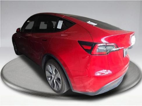 Used 2022 Tesla Model Y Long Range AWD/4WD image 10