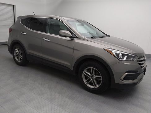 Used 2018 Hyundai Santa Fe Sport image 11