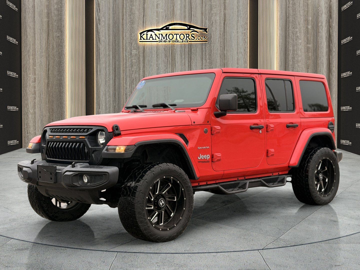 Used 2018 Jeep Wrangler Unlimited Sahara w/ Uconnect 4C Nav & Sound Group AWD/4WD image 3
