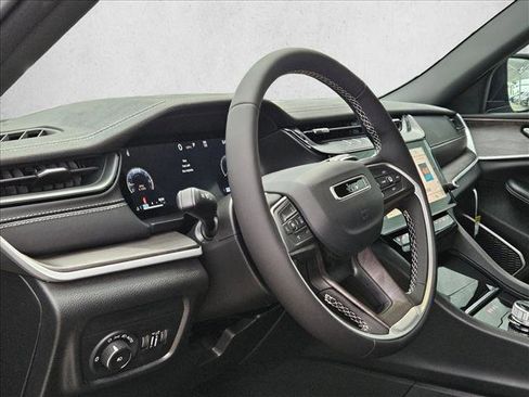 New 2026 Jeep Grand Cherokee L Limited RWD image 3