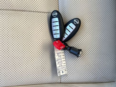 Used 2015 Nissan Murano Platinum w/ Cargo Package image 29