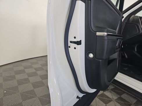 Used 2023 Rivian R1T Adventure image 31