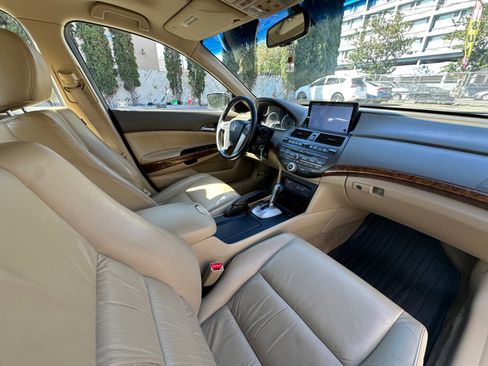 Used 2010 Honda Accord EX-L image 14