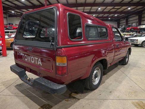 Used 1991 Toyota Pickup Base 2dr Standard Cab SB image 8