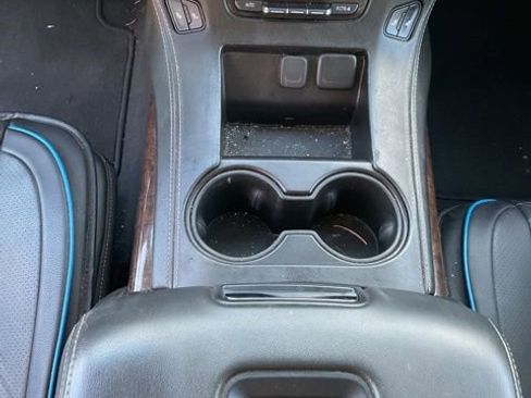 Used 2019 Chevrolet Suburban LT image 17