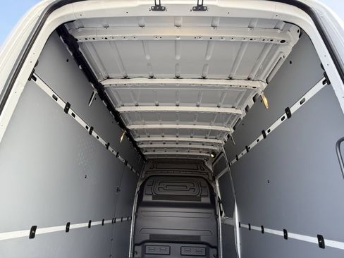 New 2026 Mercedes-Benz Sprinter 2500 image 17