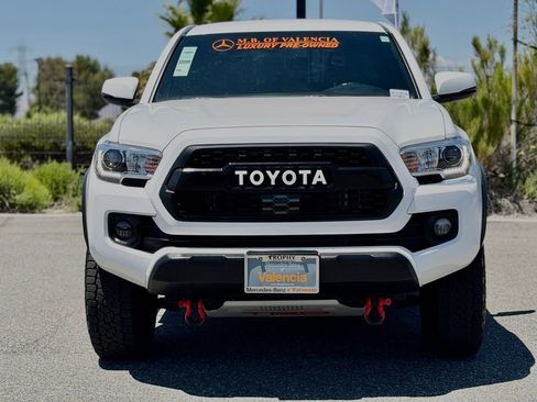 Used 2023 Toyota Tacoma TRD Off-Road w/ Black Out Package (TMS) AWD/4WD image 5